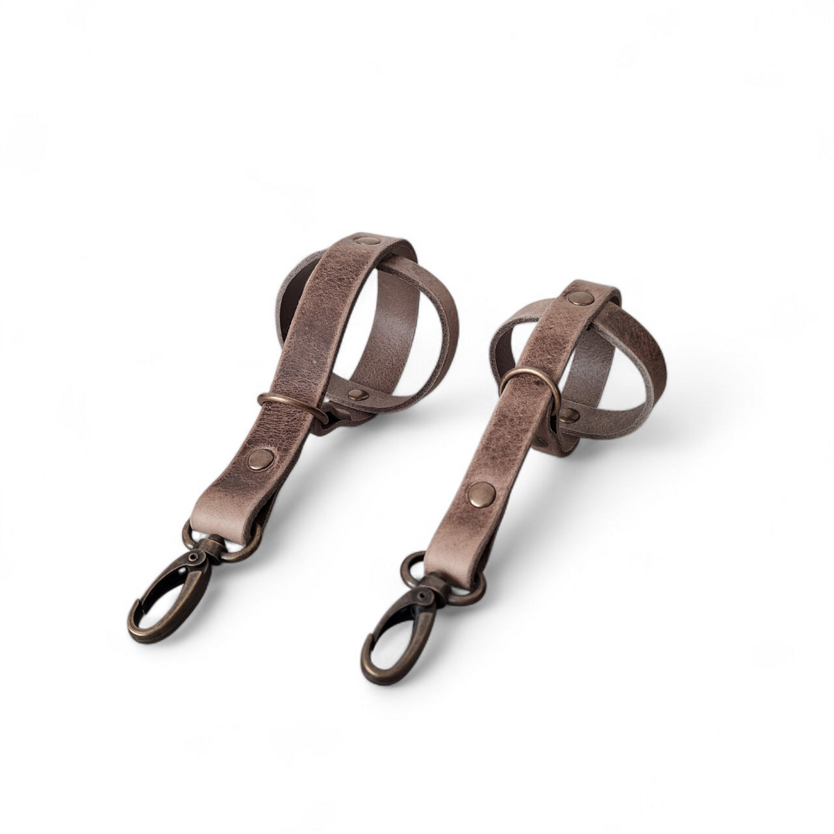 Premium Leather Hands-Free Tennis Ball Holder – Stone Grey