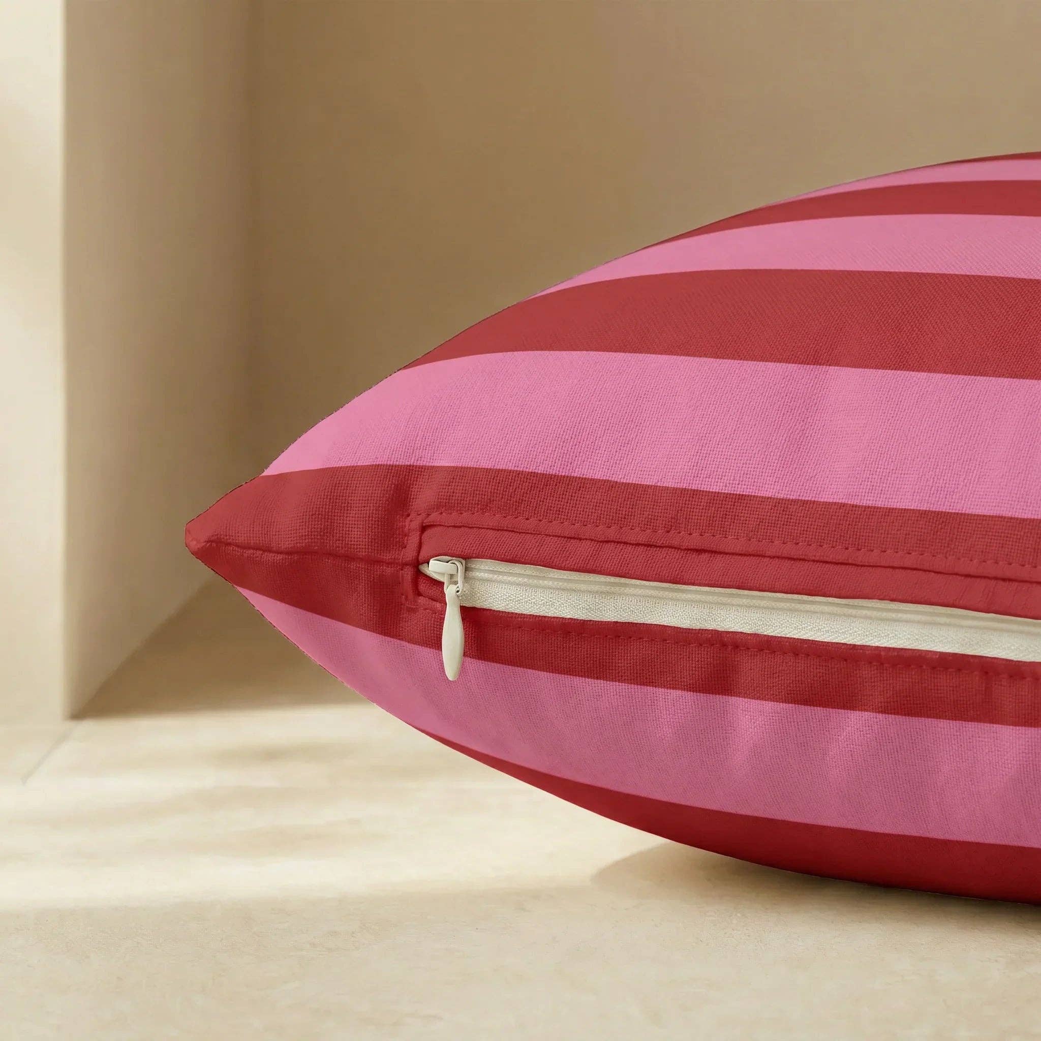 Washable dog bed with fully removable cover