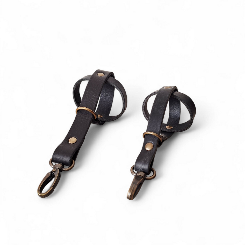 Premium Leather Hands-Free Tennis Ball Holder – Midnight Black