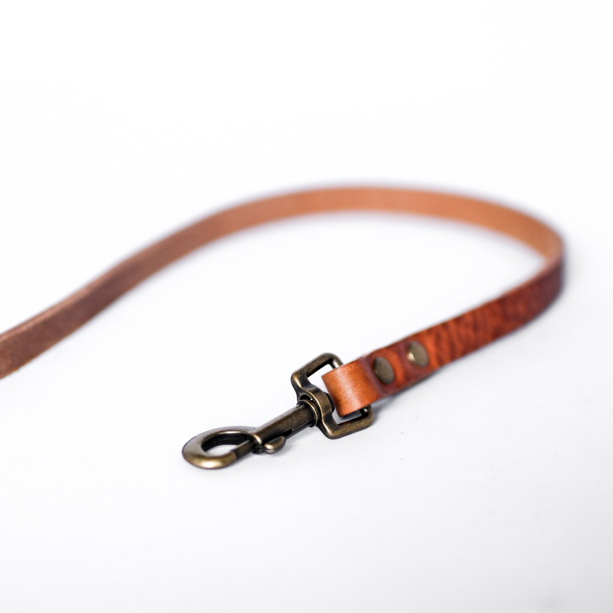 No Fuss Leather Dog Leash – Camel / Cognac | Minimalist Italian Leather